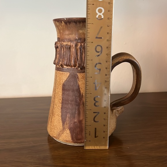 Vintage handmade pottery pitcher signed - Picture 7 of 10